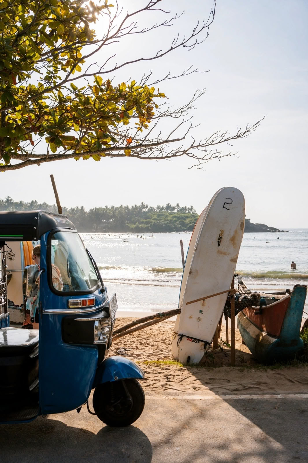 Loka Ritiri - Yoga, Surf e Avventure