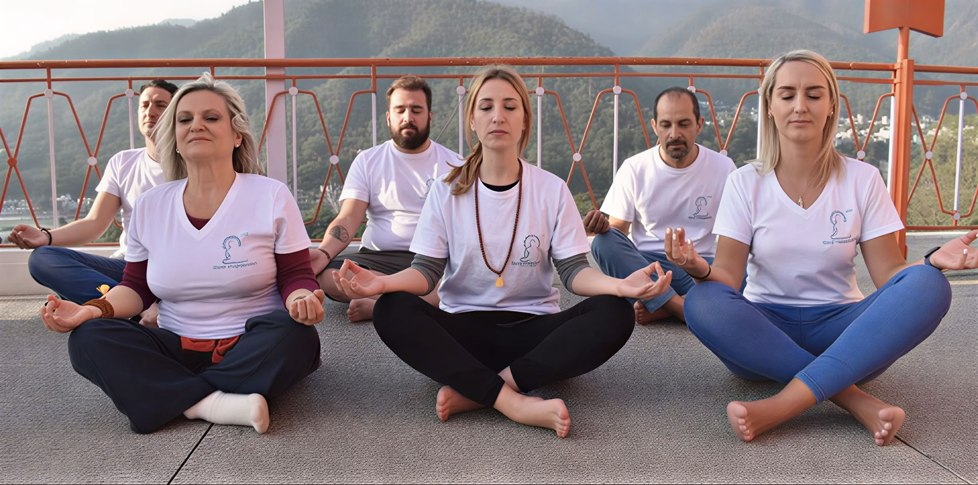Formazione Insegnanti di Meditazione di 300 Ore a Rishikesh