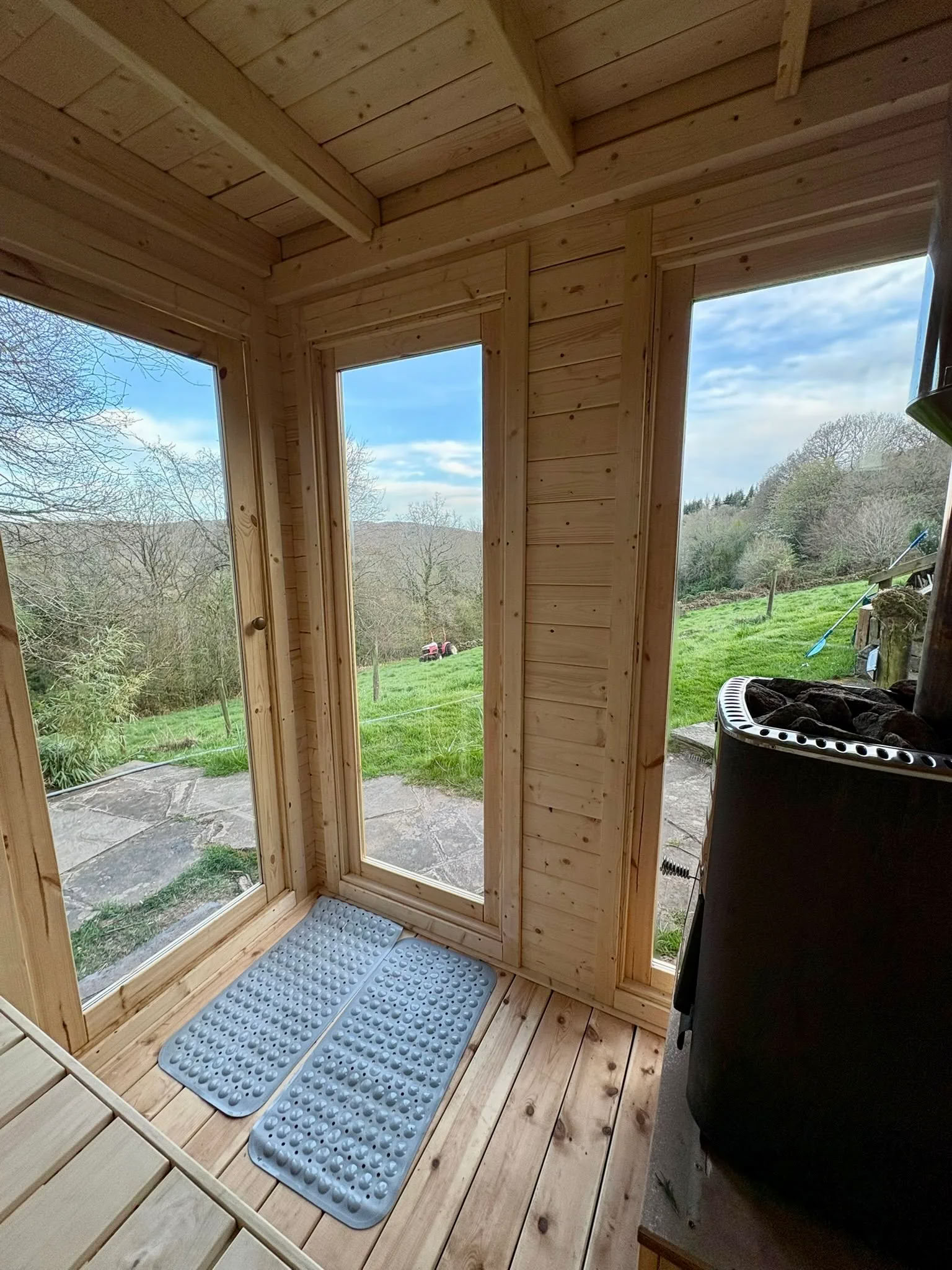 Yoga, brunch e sauna