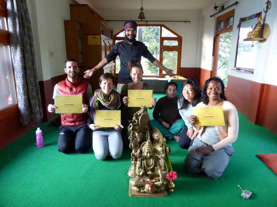 Trekking a Nagarkot in Nepal con yoga
