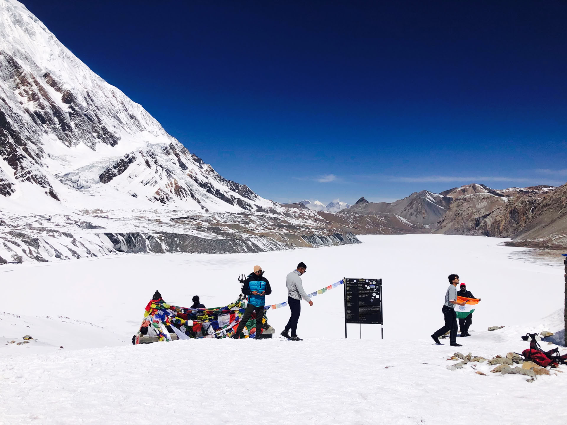 Trekking yoga sul circuito dell’Annapurna con il lago Tilicho