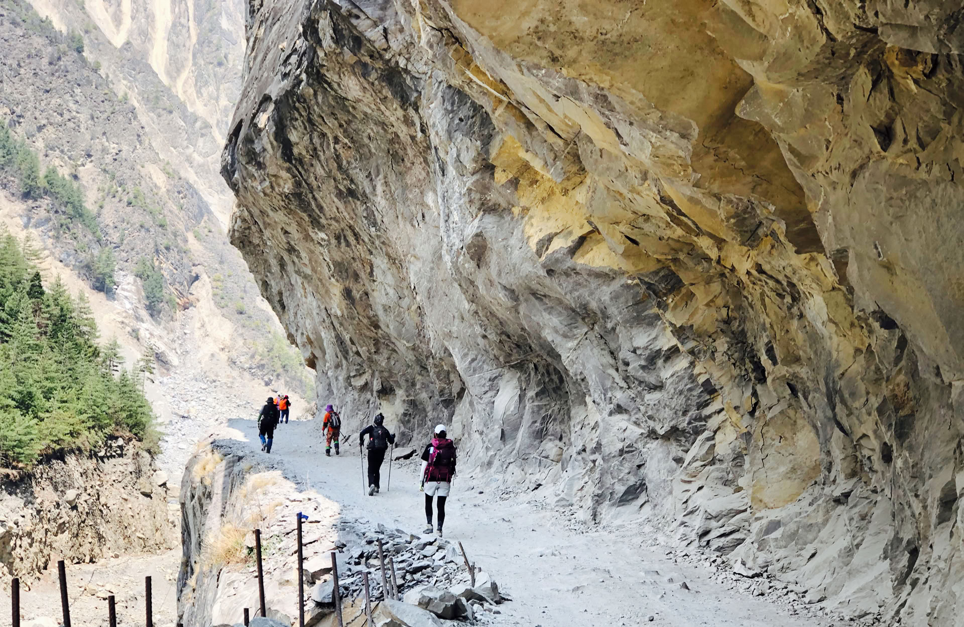 Trekking yoga sul circuito dell’Annapurna con il lago Tilicho