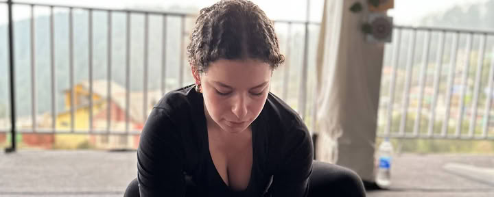 25 giorni, 200 ore di formazione insegnanti di yoga Shanti