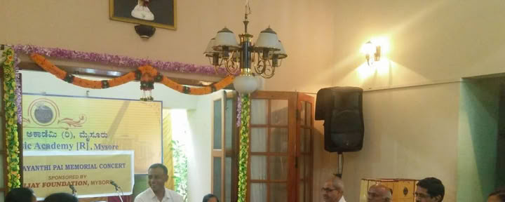 Conferenza del Dr. NVK su “Vivere in salute attraverso l’Ayurveda e lo yoga”