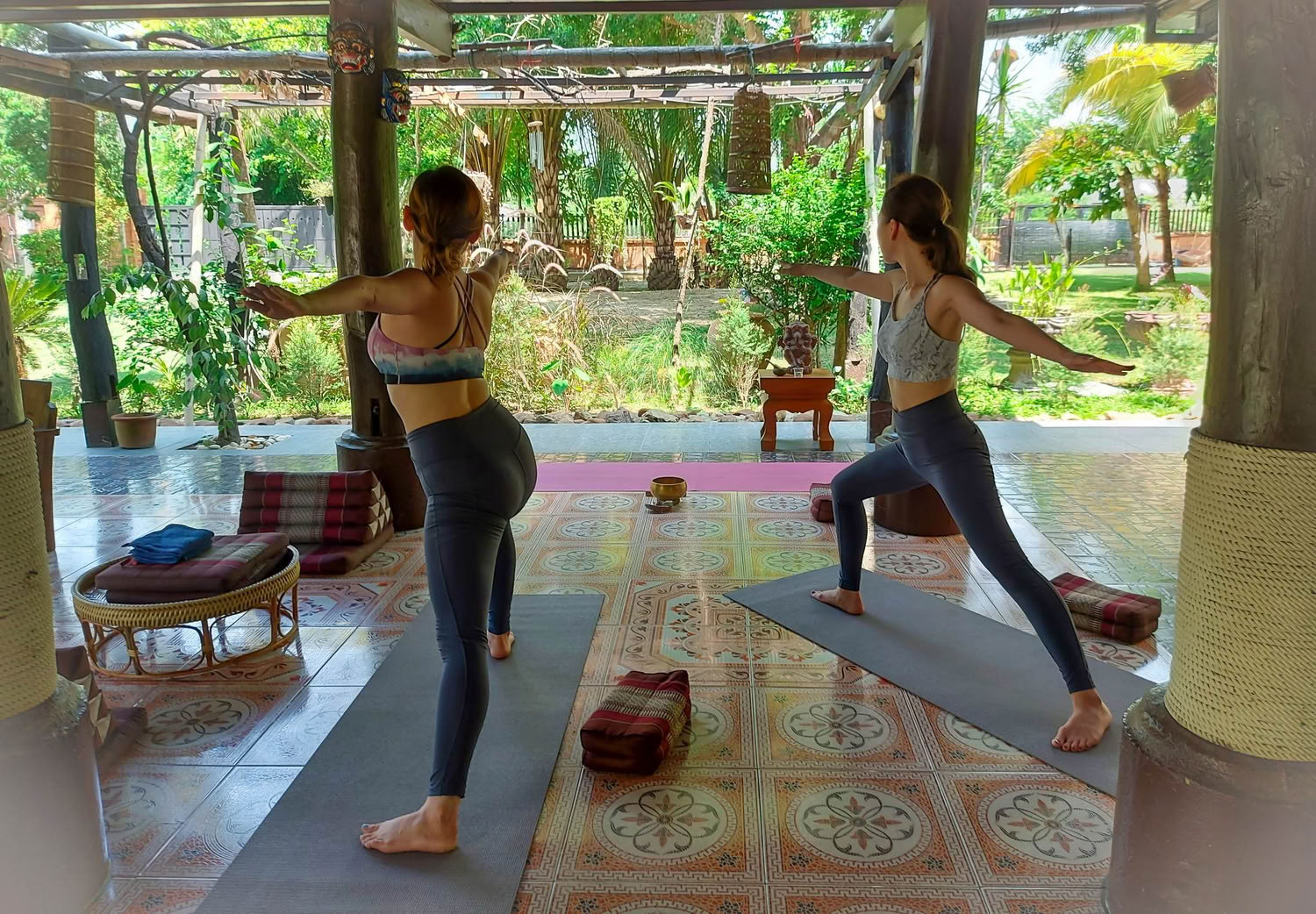 Un brindisi al benessere – yoga e vino