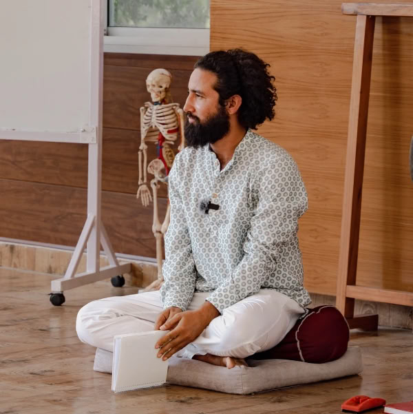 Corso di formazione per insegnanti di yoga di 100 ore a Rishikesh