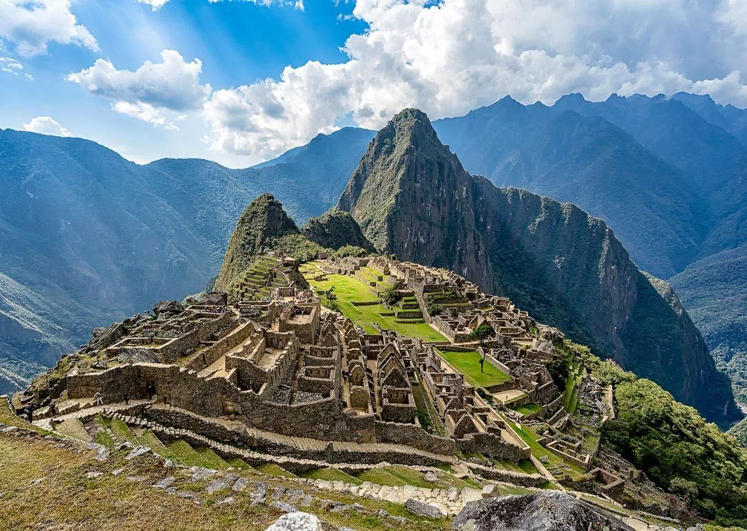 Ritiro di yoga in Perù, escursioni a Machu Picchu e alle Montagne Arcobaleno