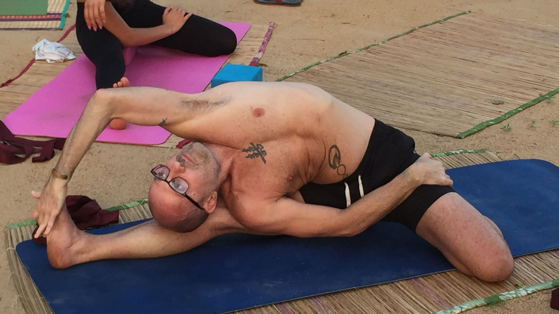 Rob Hess - Flusso di Prana Yoga per Natale/Capodanno