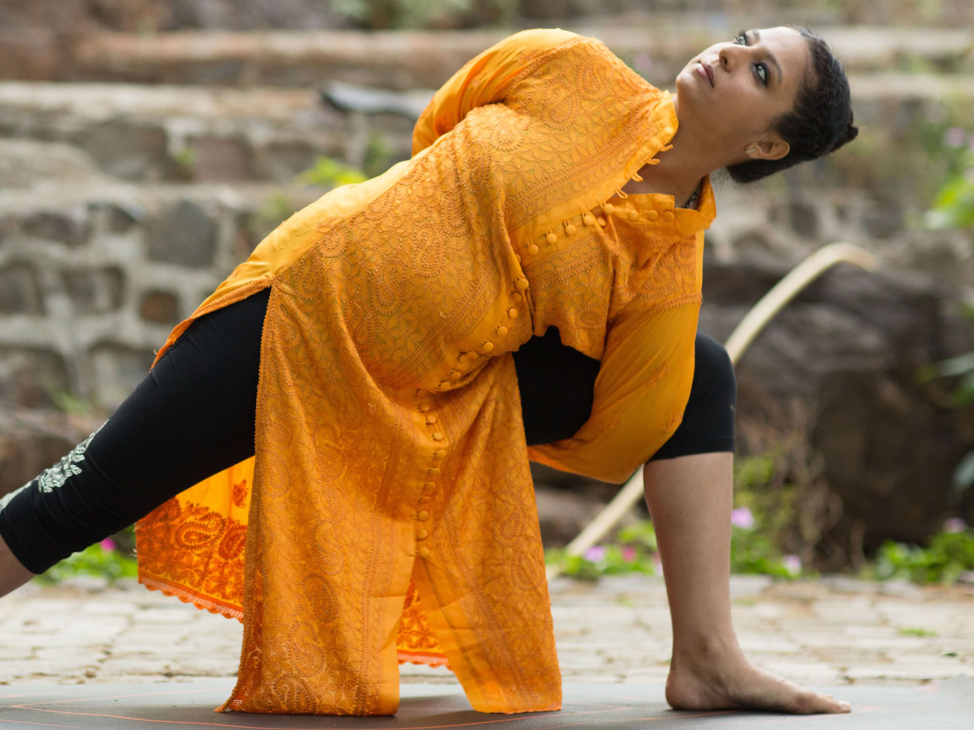 Samanta Duggal - Hatha Yoga Tradizionale e Rilascio dello Stress