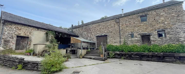 Yoga in Fattoria Rumleigh