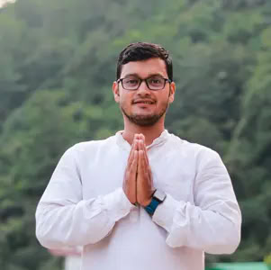 Ritiro di yoga di 10 giorni a Rishikesh