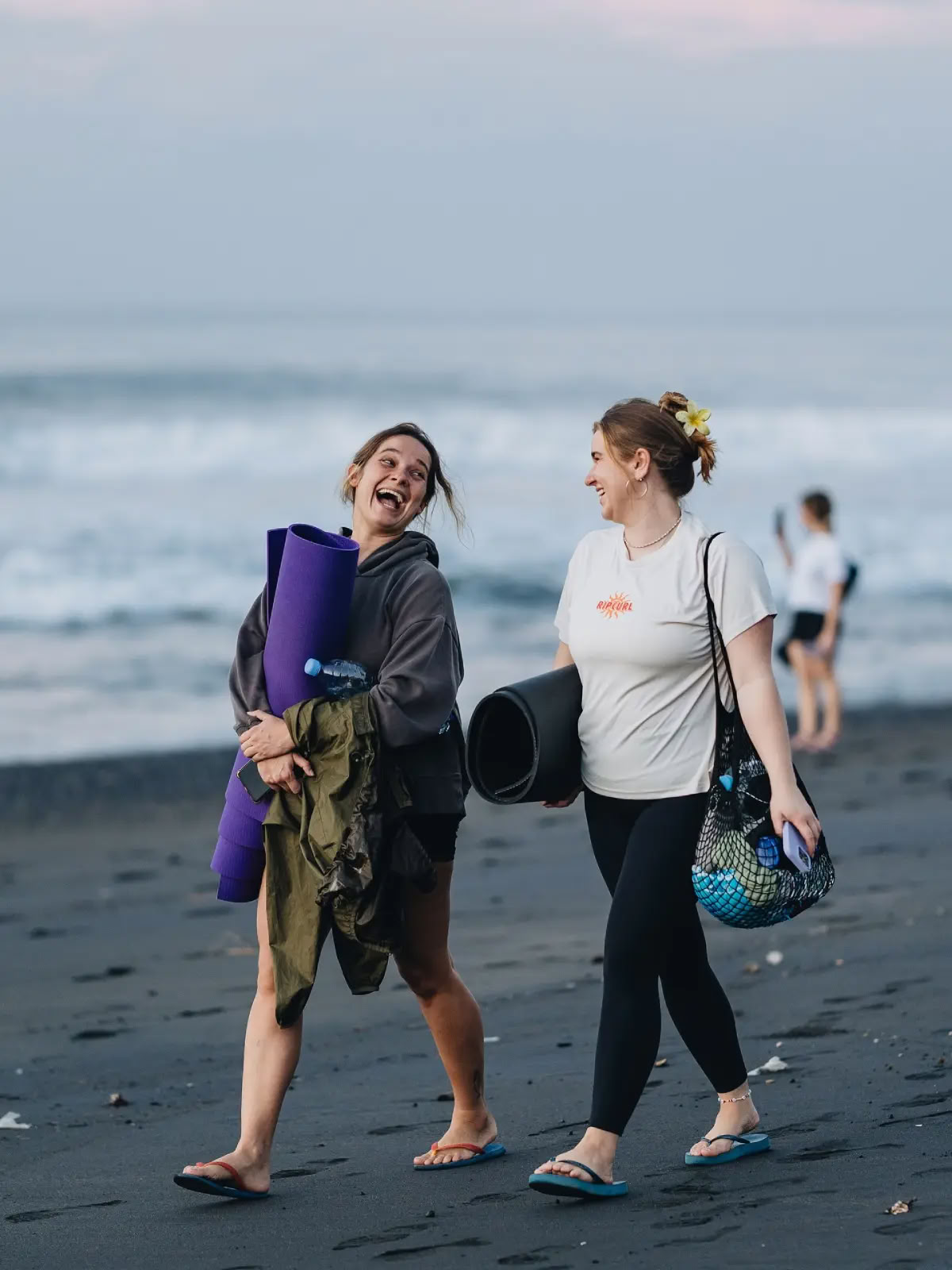 Corso di formazione avanzata per insegnanti di yoga di 300 ore – dal 1° giugno al 25 giugno 2026
