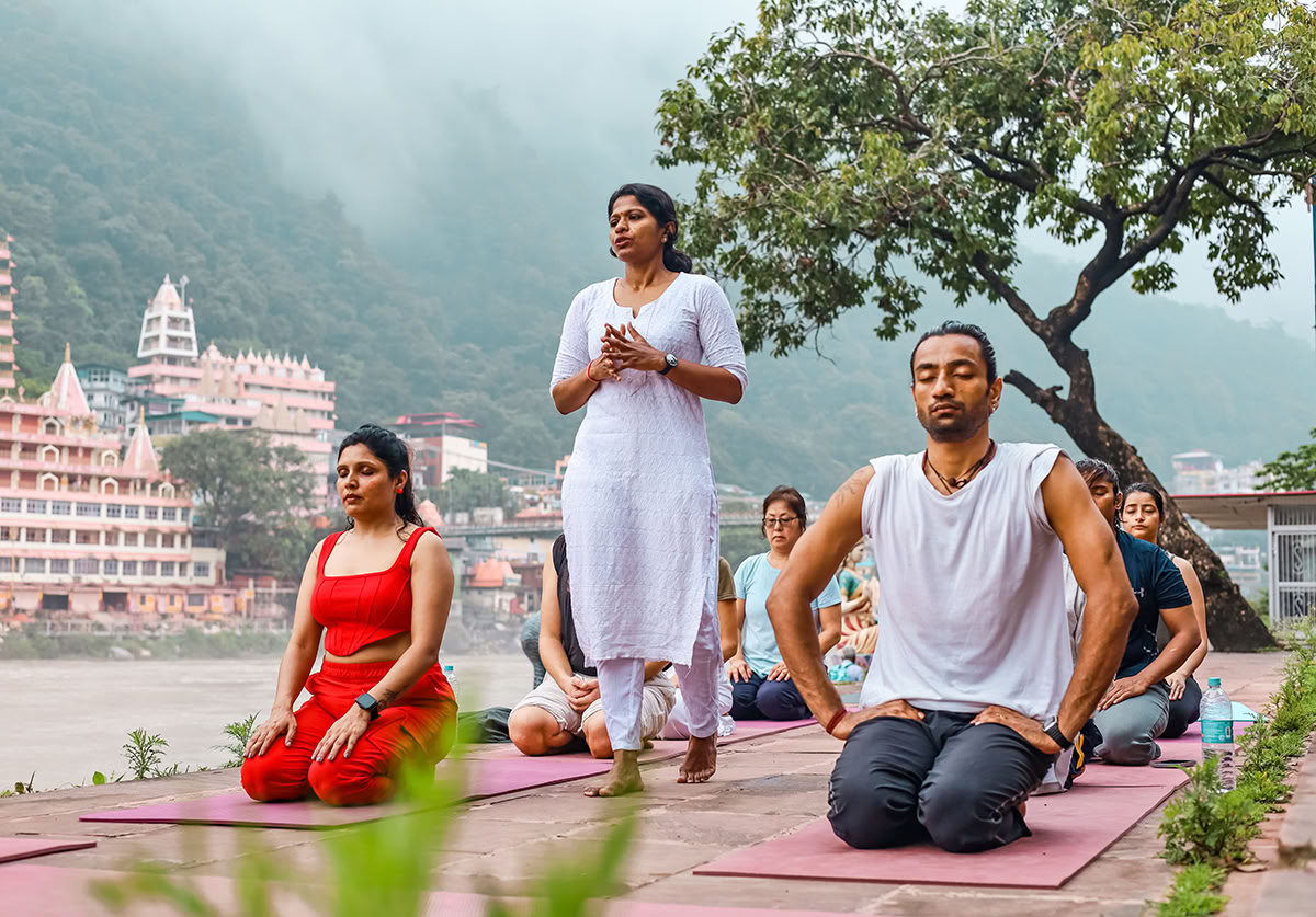 Formazione Insegnanti di Aerial Yoga a Rishikesh, India