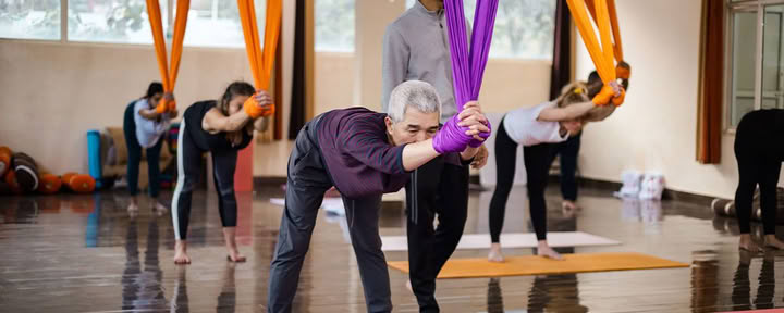 Formazione Insegnanti di Aerial Yoga a Rishikesh, India