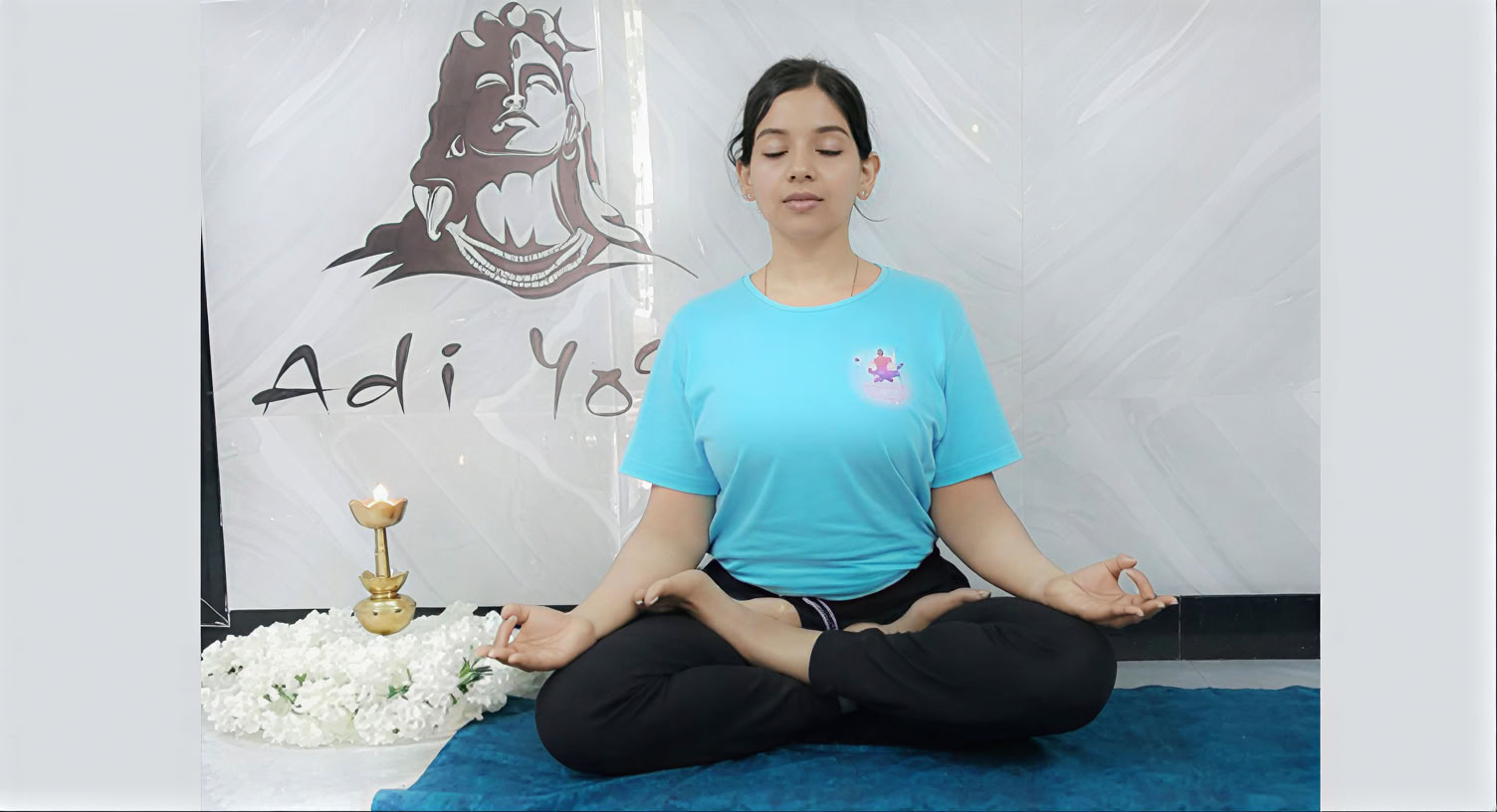 Lezione di yoga mattutina AYK (7:00 - 8:00)