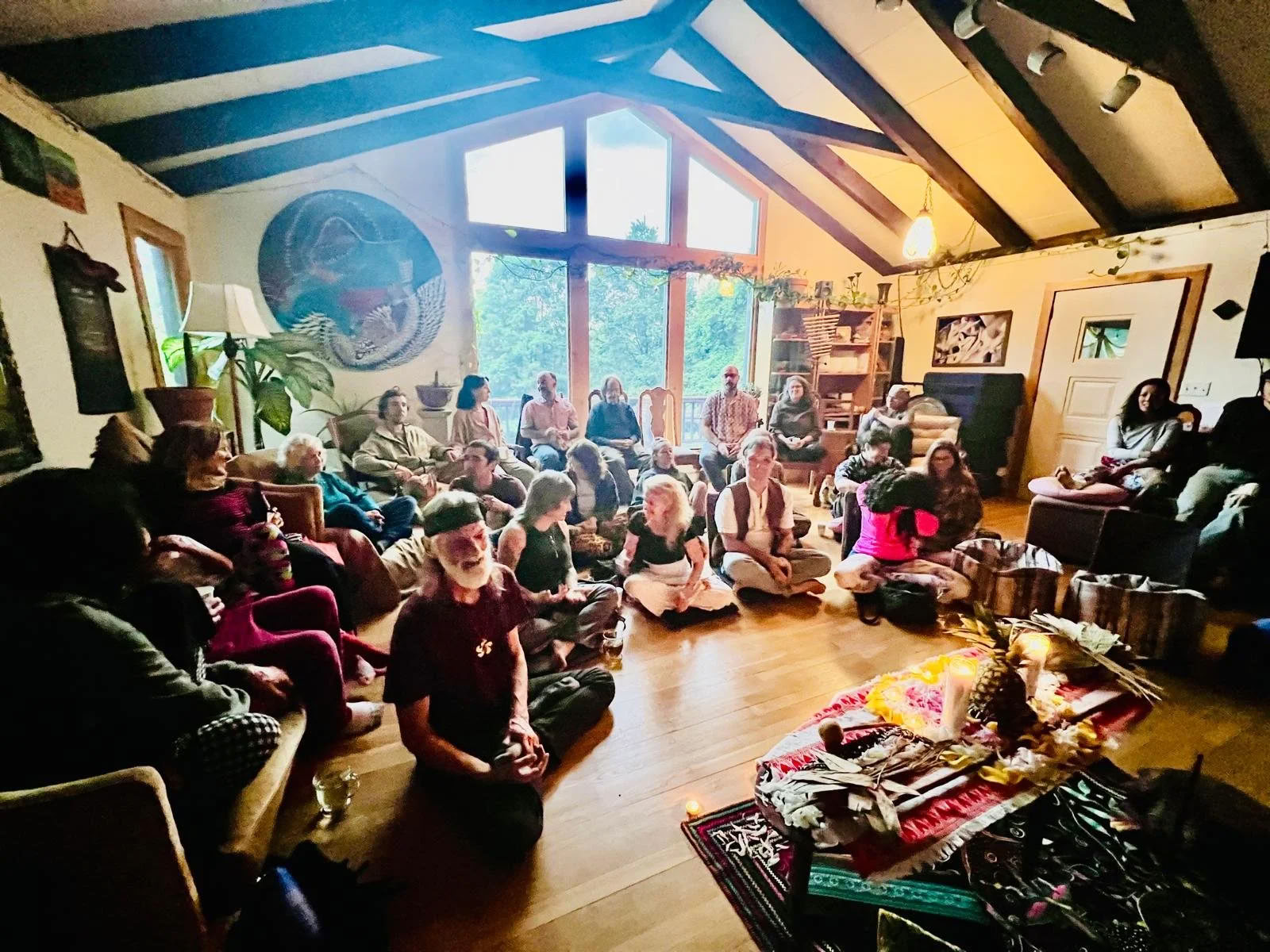 Raccolta del raccolto presso il N.E.S.T. con la Hudson Valley Psychedelic Society — ESKFF NEST