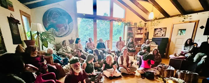 Raccolta del raccolto presso il N.E.S.T. con la Hudson Valley Psychedelic Society — ESKFF NEST