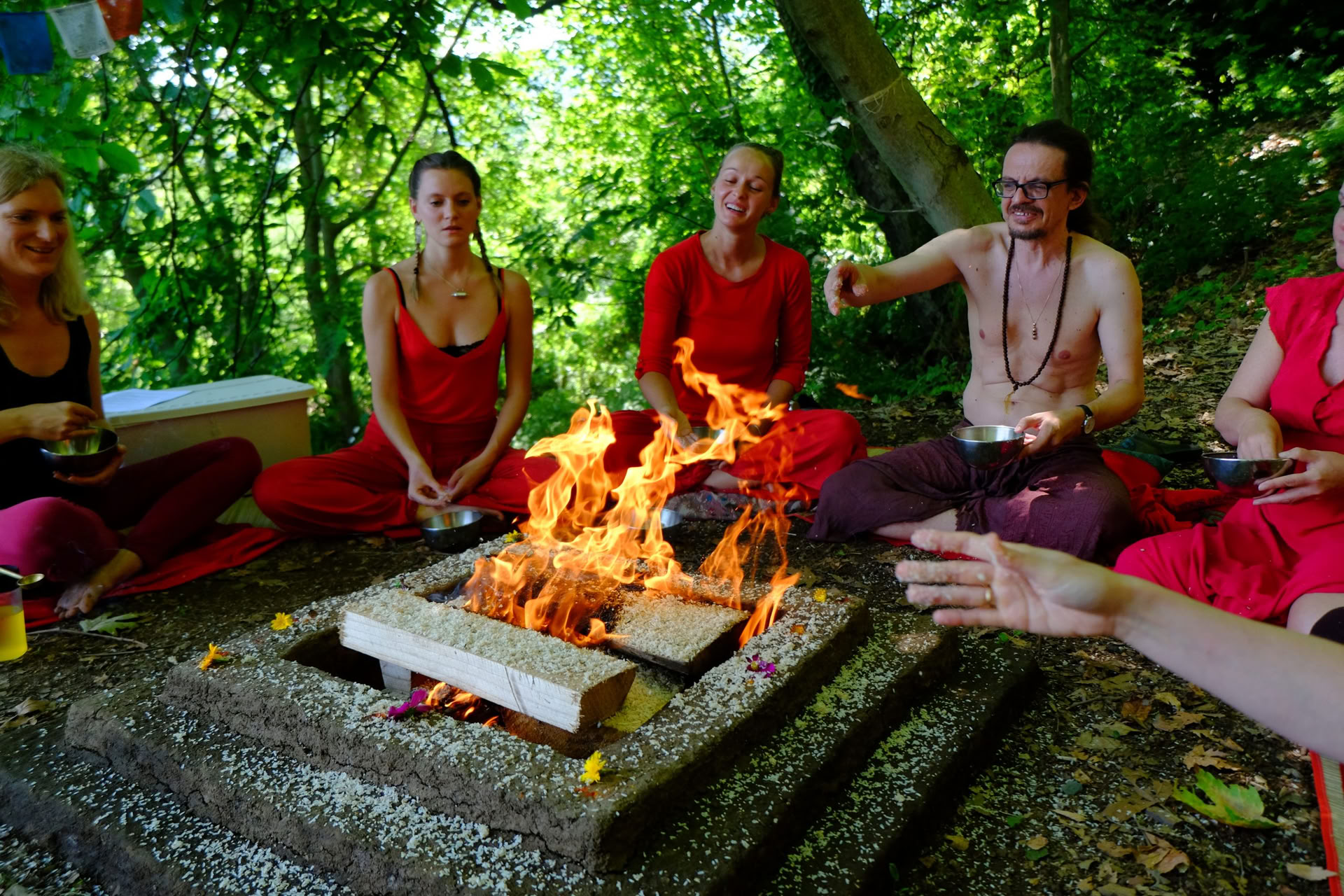 Ritiro di formazione avanzata di yoga e tantra di 80 ore