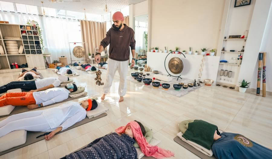Corso di formazione insegnanti di Sound Healing di 100 ore a Rishikesh