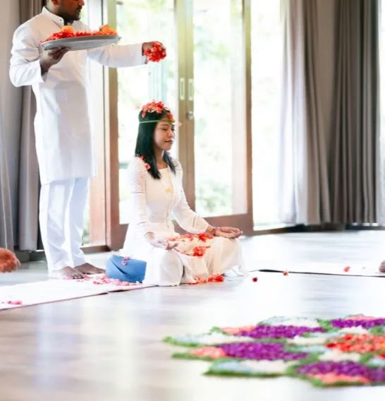 Corso di formazione insegnanti di yoga di 100 ore