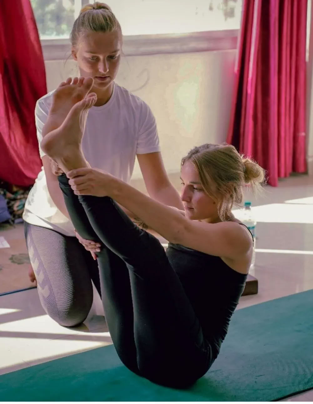 Corso di formazione insegnanti di yoga di 100 ore