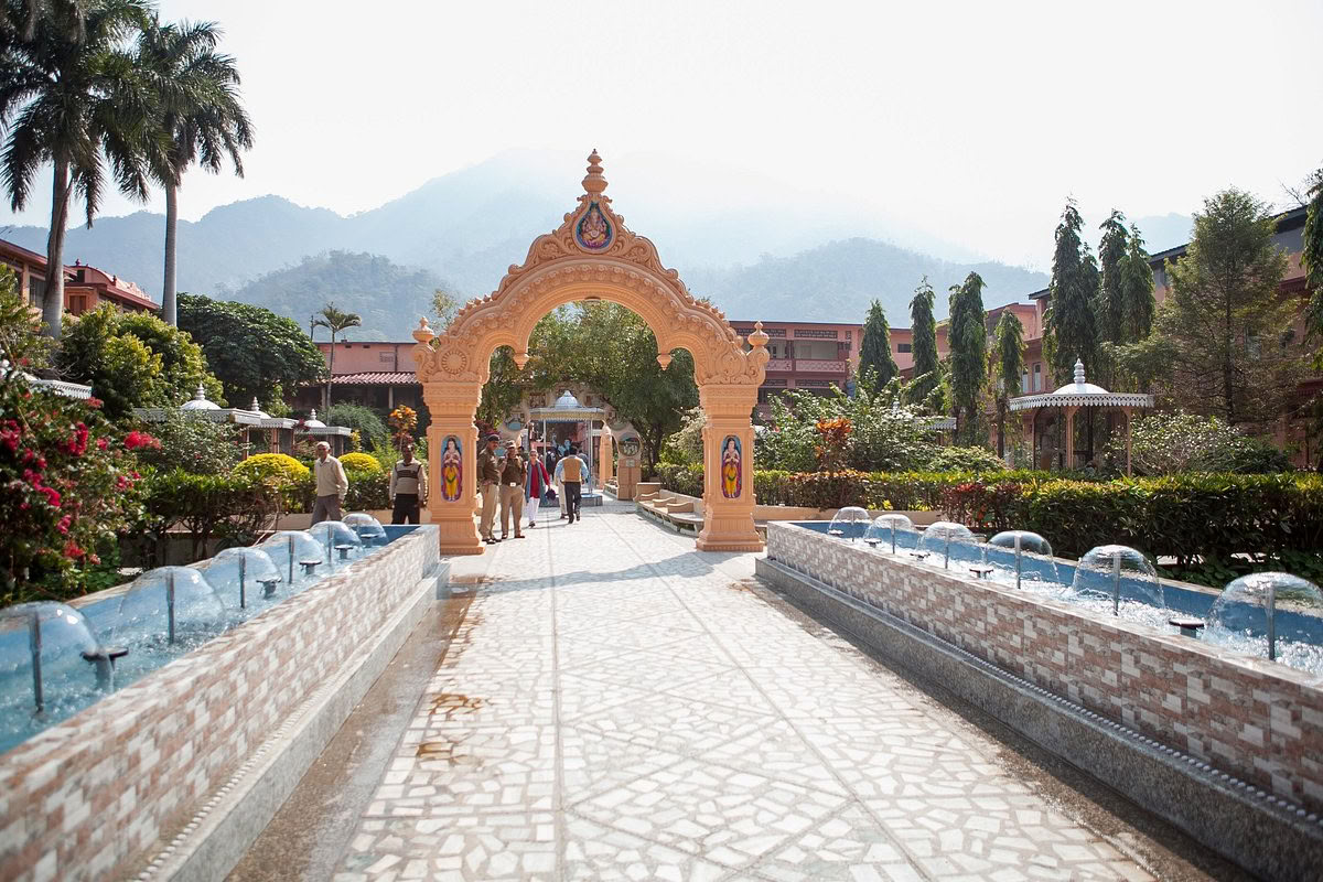 Corso di formazione insegnanti di yoga Hatha Vinyasa da 200 ore