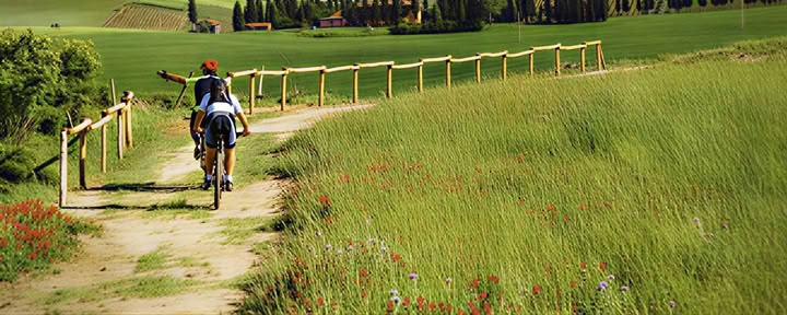 5 giorni di yoga e uscite in e-bike tra mare e campagna
