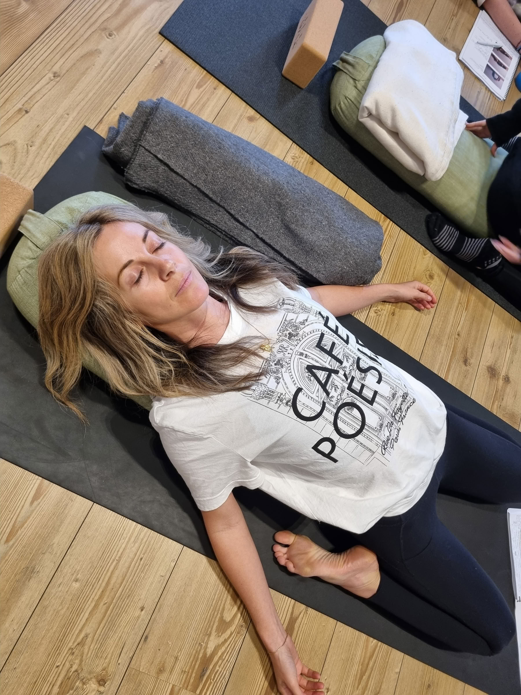 Yin 30 ore YTT — Radici — Weekend 1