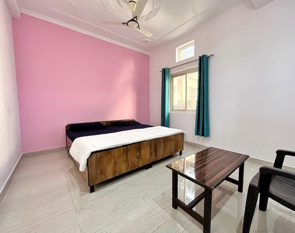 Formazione Avanzata Tradizionale per Insegnanti di Yoga di 300 Ore