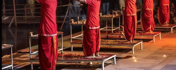 Formazione insegnanti di Kundalini Yoga di 300 ore a Rishikesh