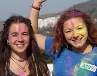 Formazione Insegnanti di Yoga con Guarigione Sonora a Rishikesh
