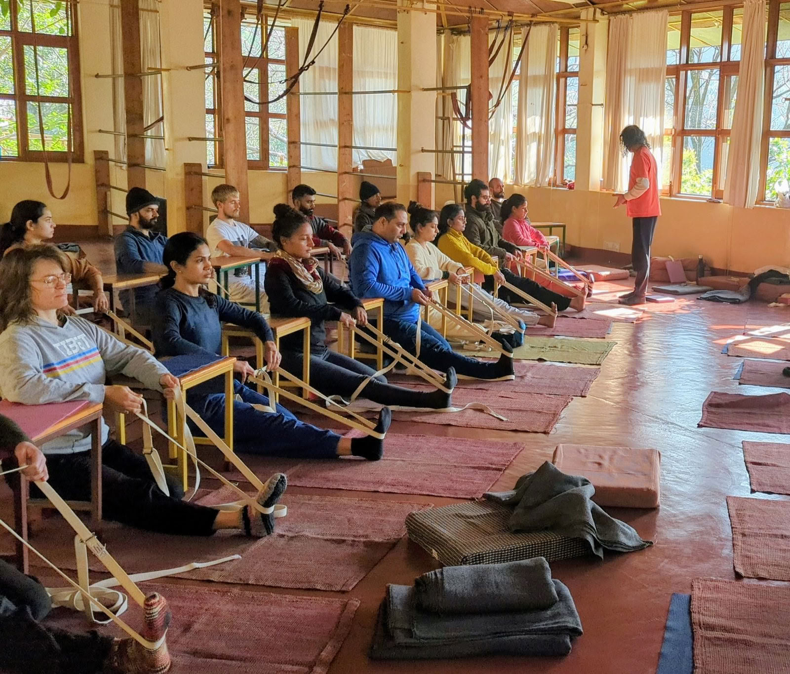 Corso intensivo di yoga di 160 ore a Dharamshala