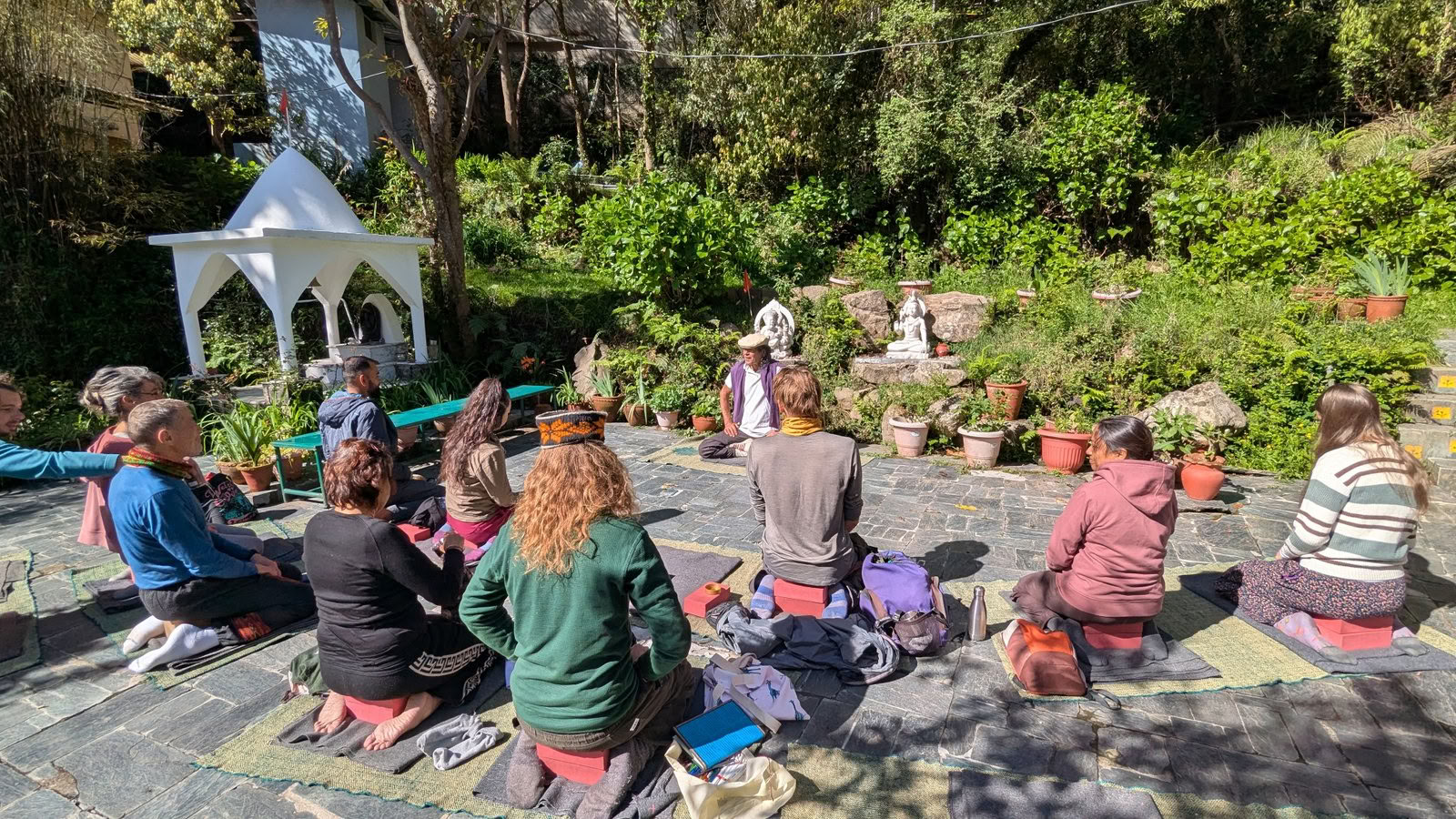 Formazione Insegnanti di Yoga di 320 Ore a Dharamshala
