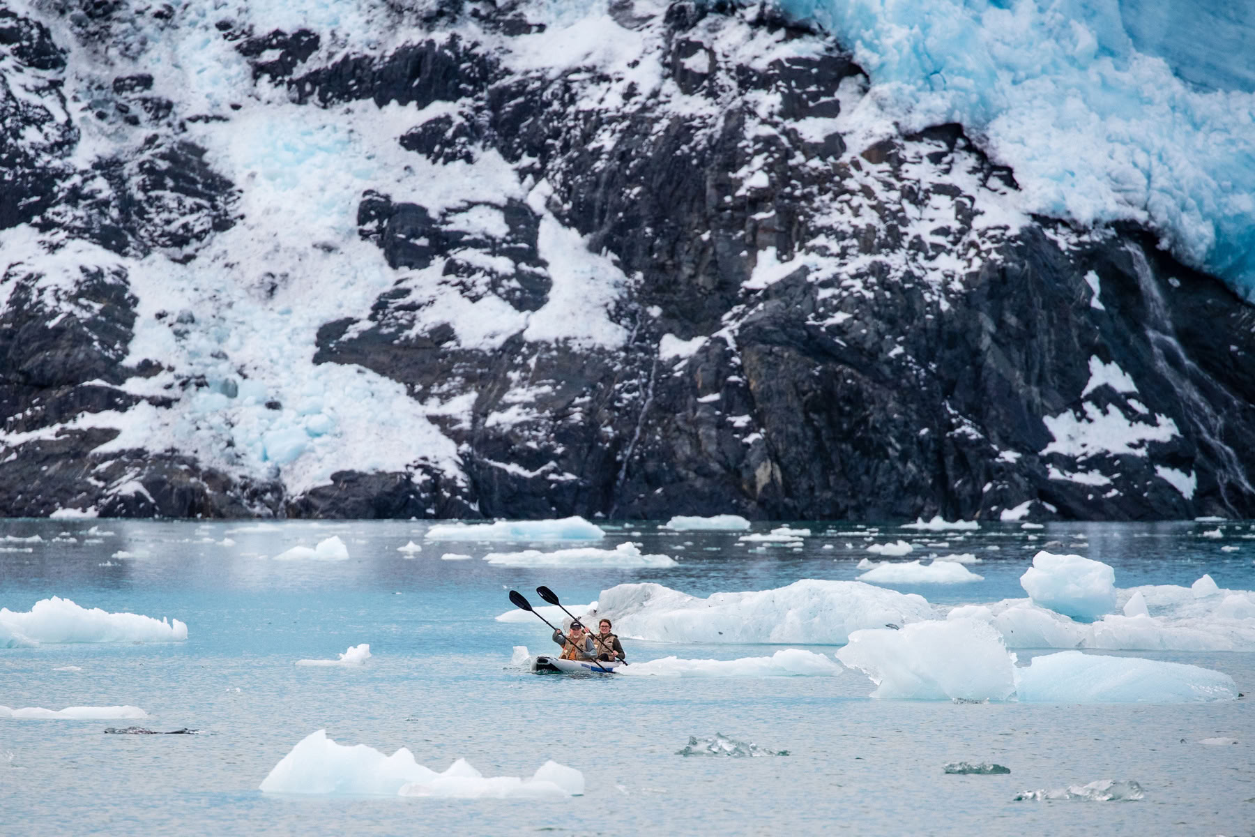 Kayak sul lago glaciale