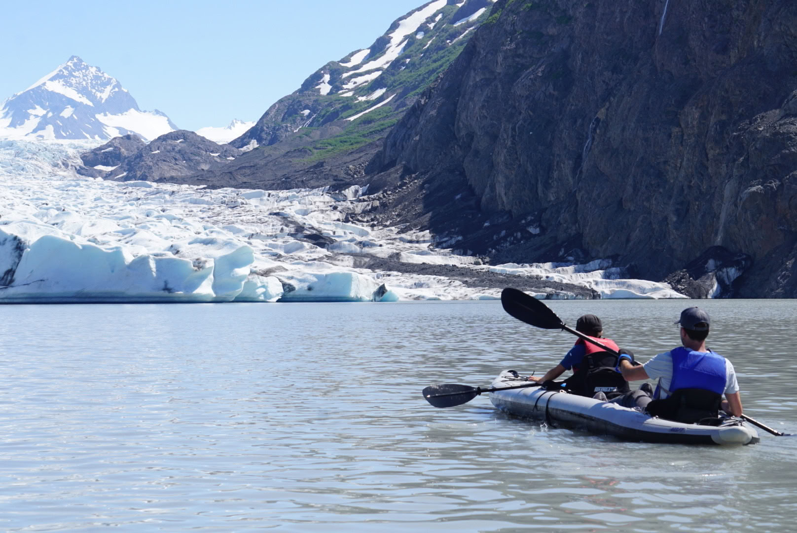 Kayak sul lago glaciale