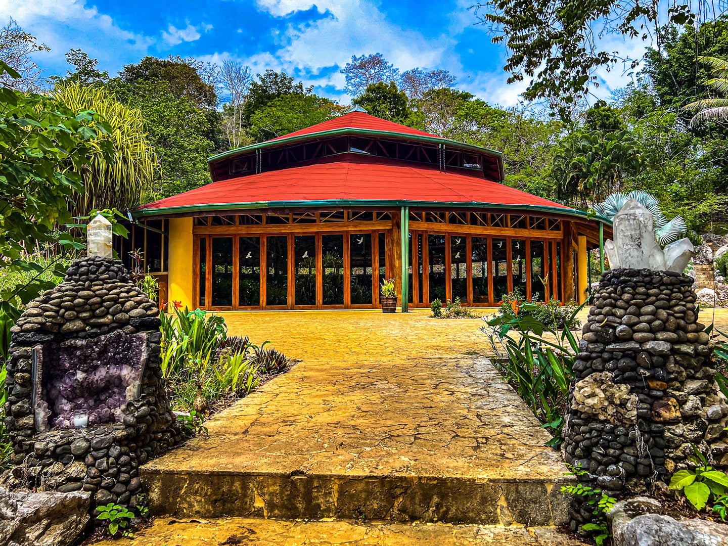 PachaMama Eco Village & Centro Ritiri