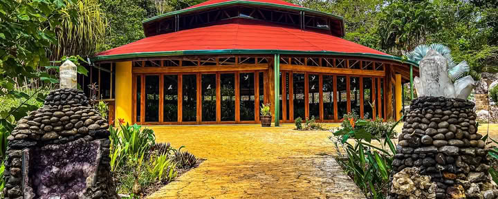 PachaMama Eco Village & Centro Ritiri