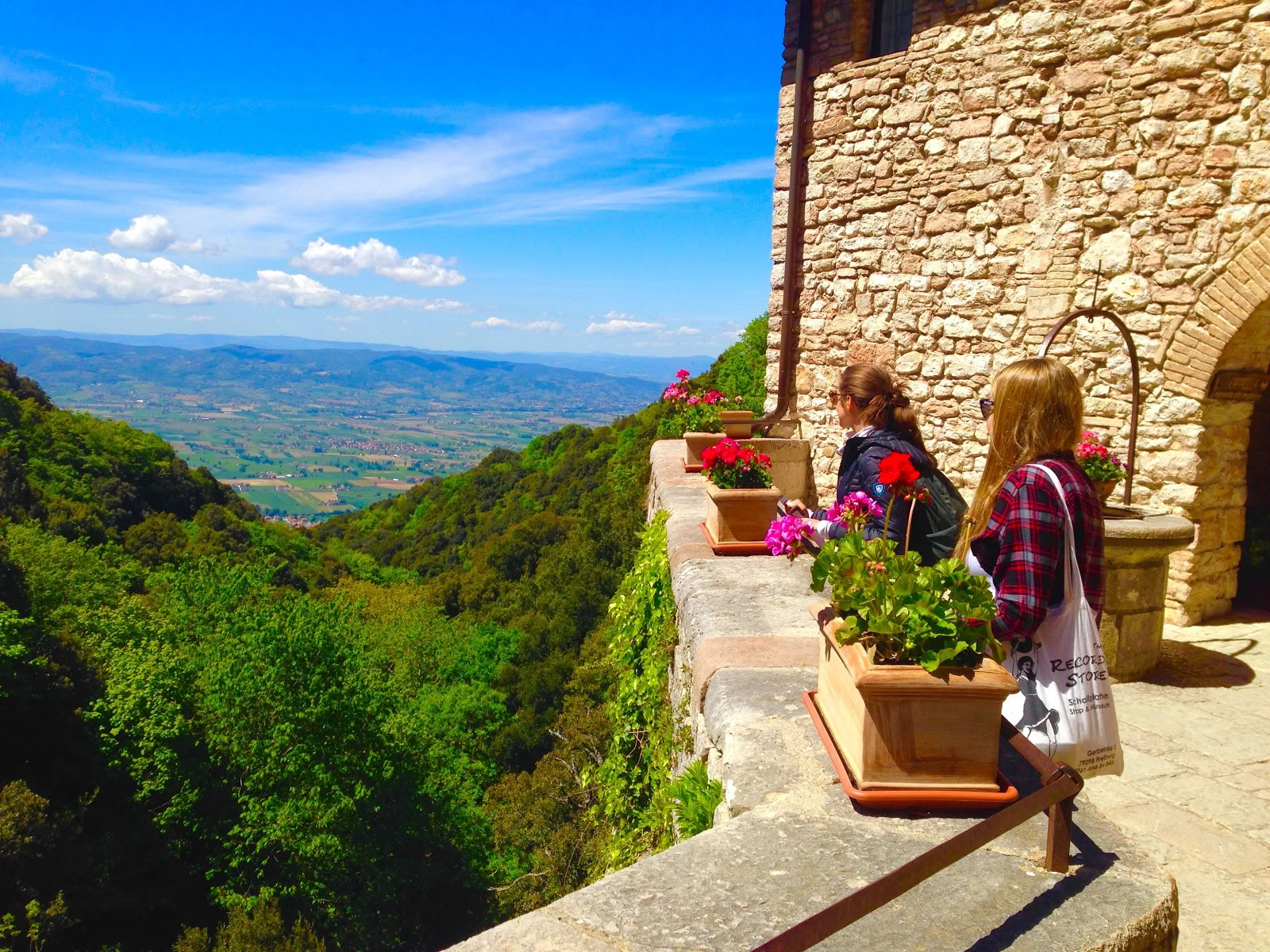Meditation ritiri nella semplice pace di Assisi, Italia