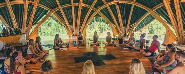 SoHA School of Healing Arts - Formazioni per Insegnanti di Yoga