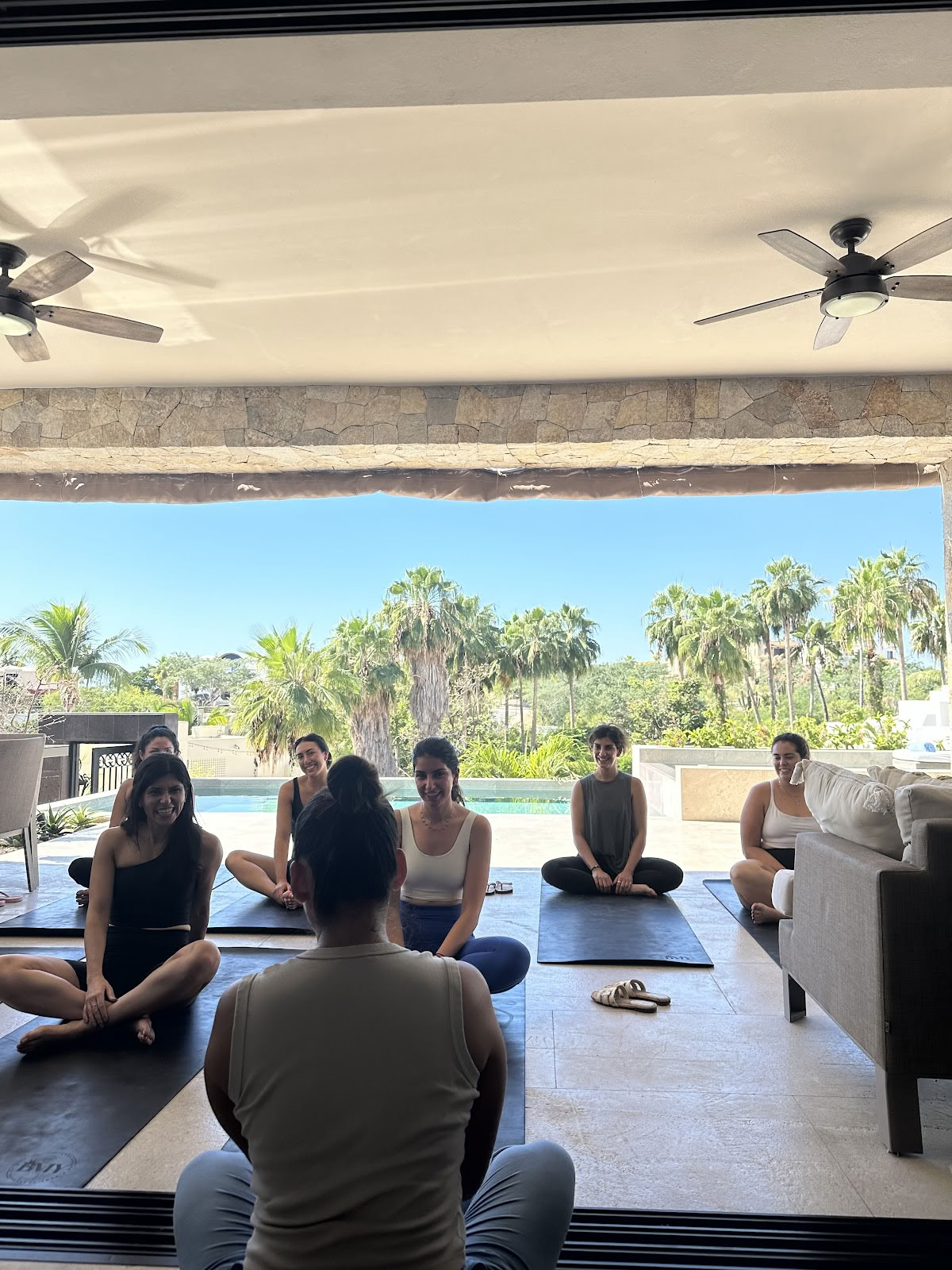 Baja Moon Yoga – Cabo Yoga Shala · Addio al Nubilato Aziendale Privato per il Tempo Libero
