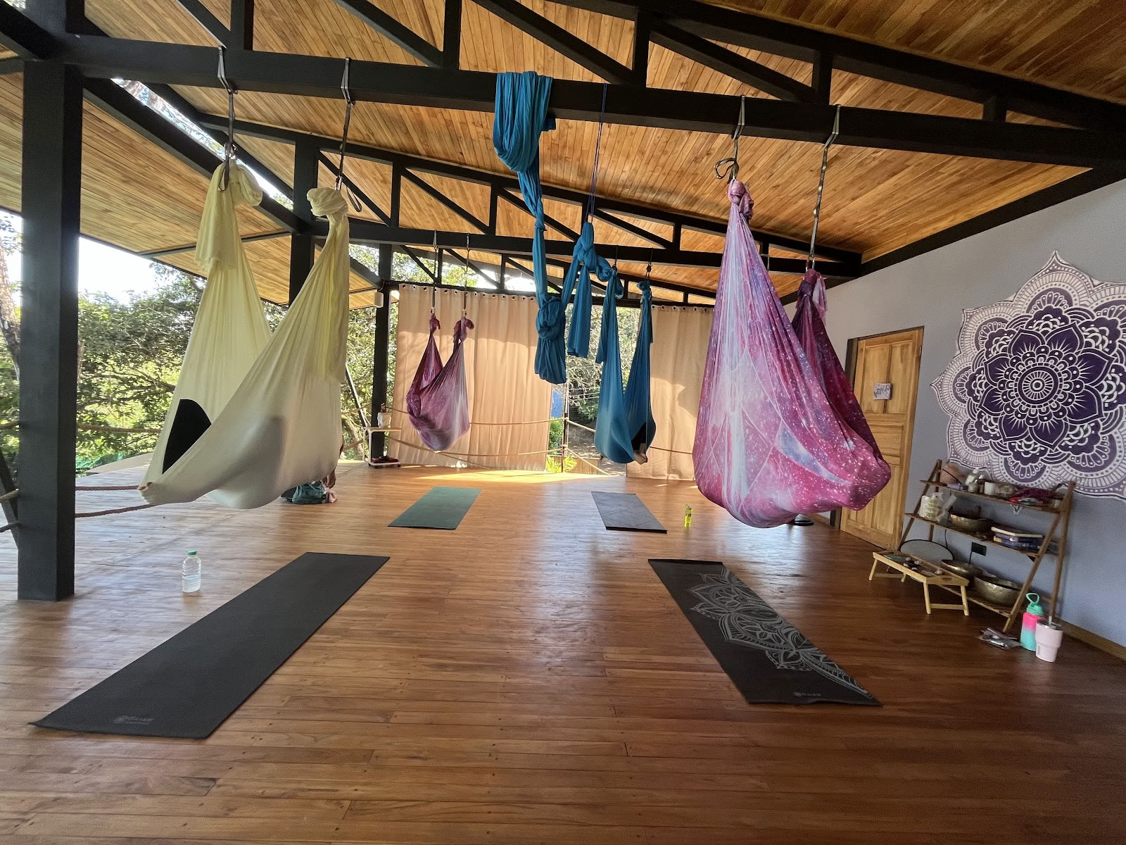 Hari OM Yoga e Wellness