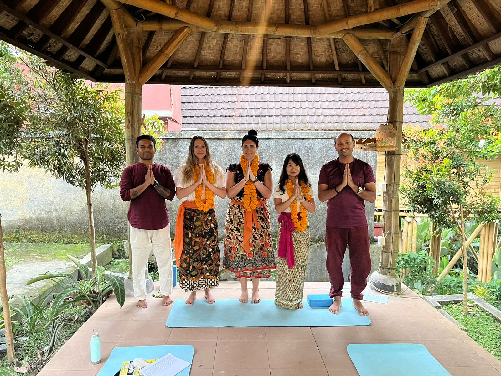 Bali Yoga Center - Lezioni di Yoga e YTT a Ubud Bali