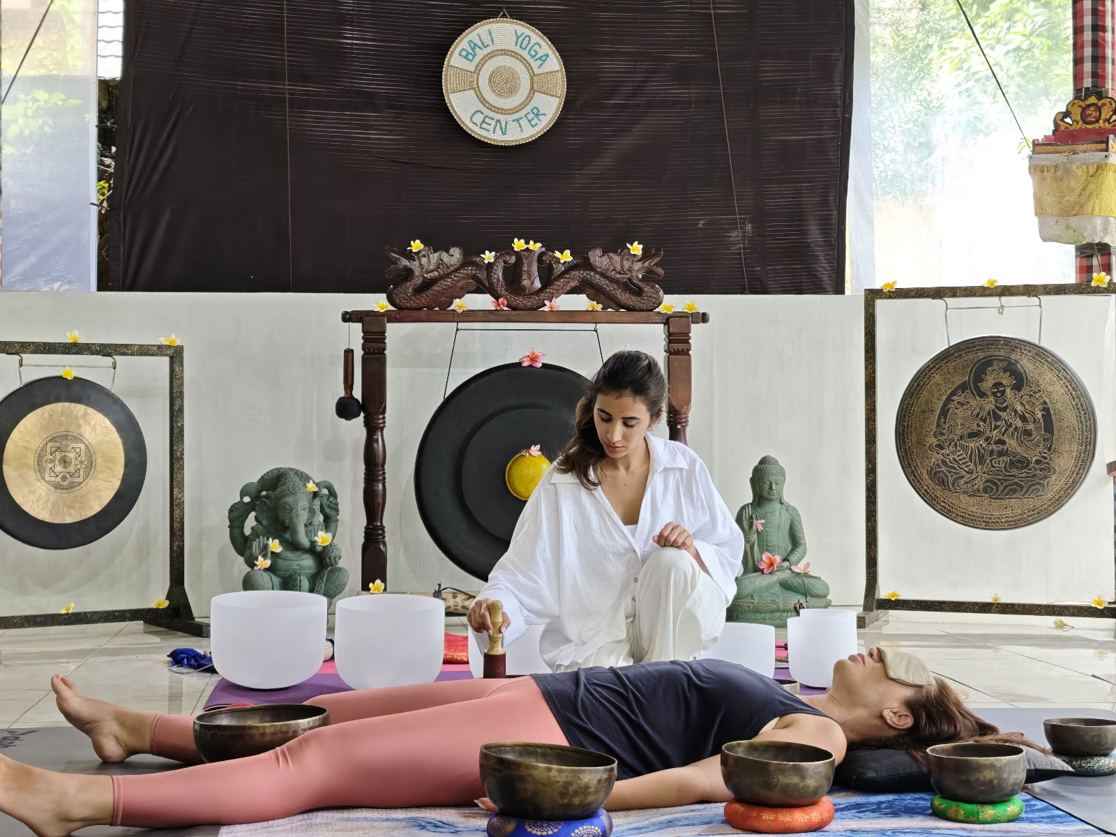 Bali Yoga Center - Lezioni di Yoga e YTT a Ubud Bali