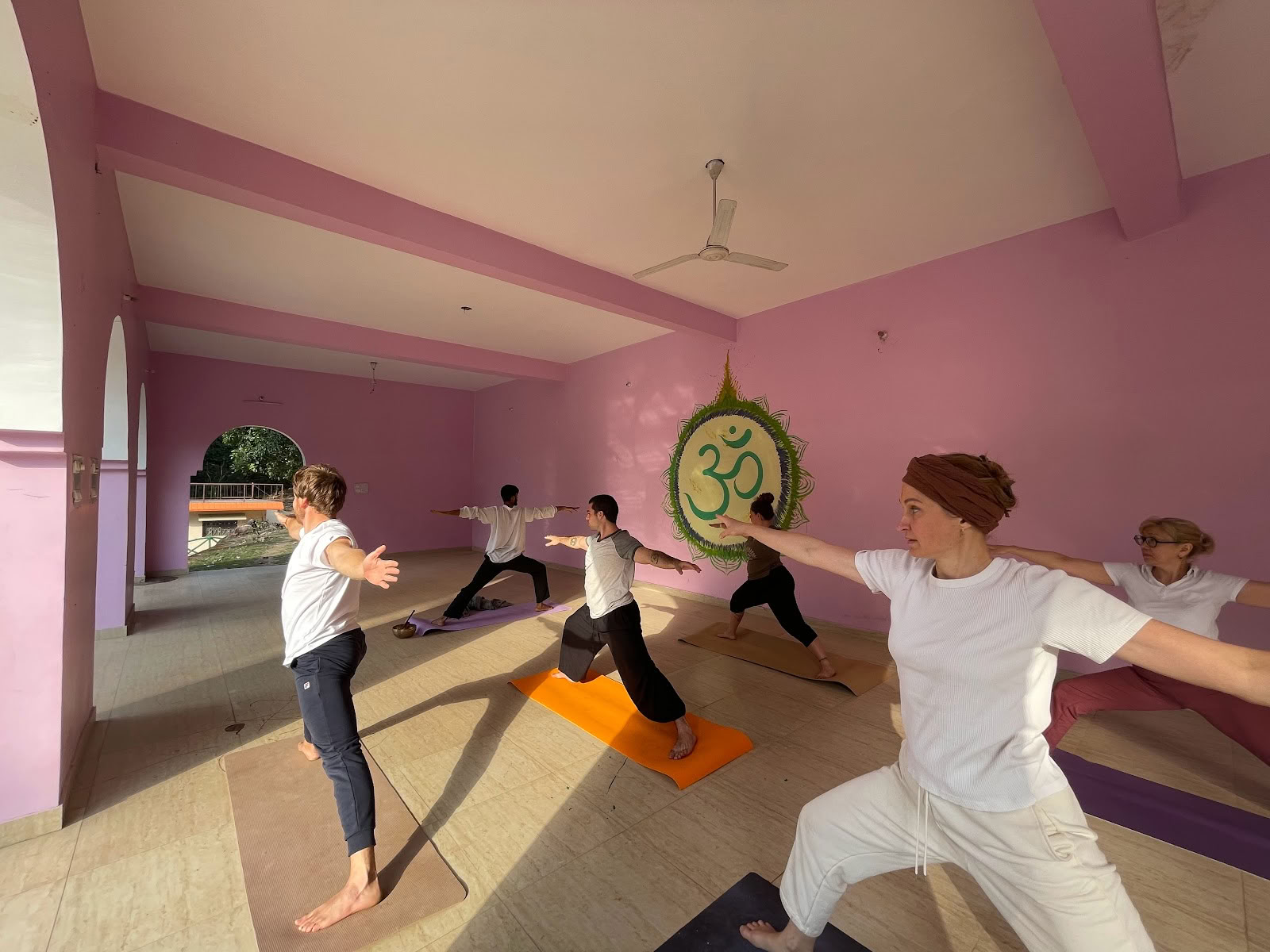 Abhyasa Yogmath | Ashram tradizionale di yoga e meditazione a Rishikesh, India