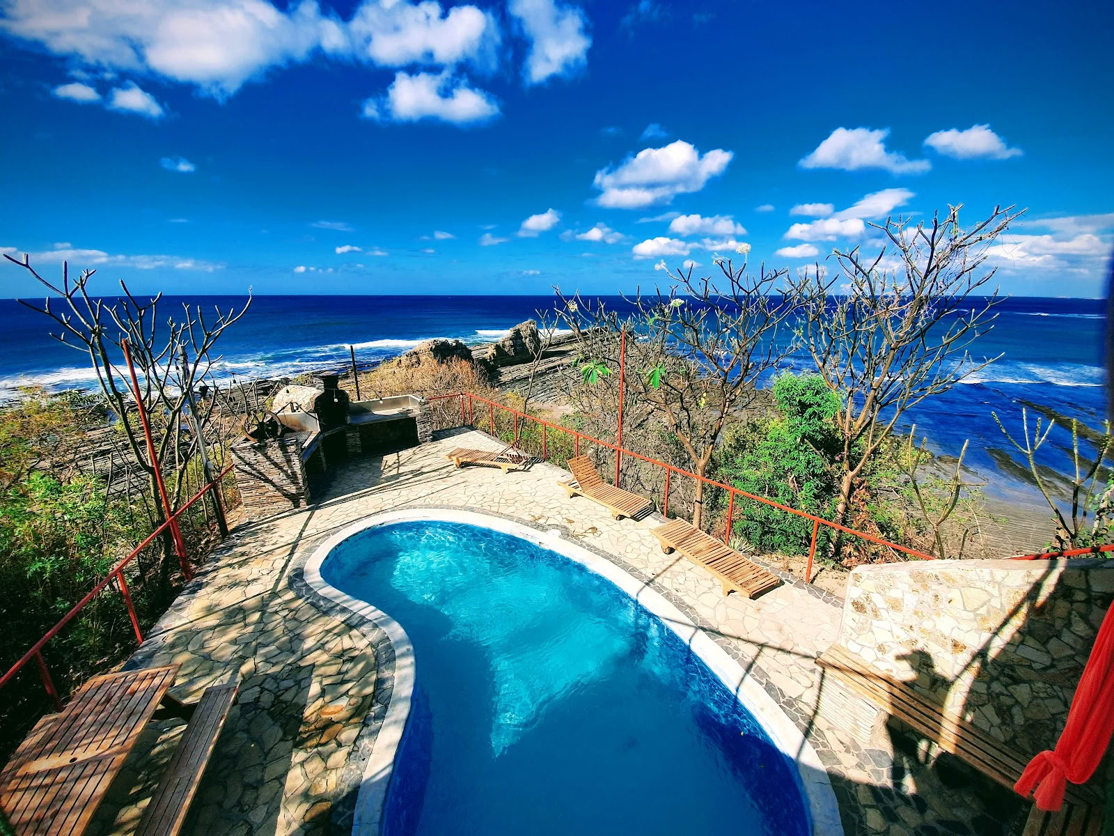 Magnific Rock - Surf Resort & Yoga Ritiro Nicaragua