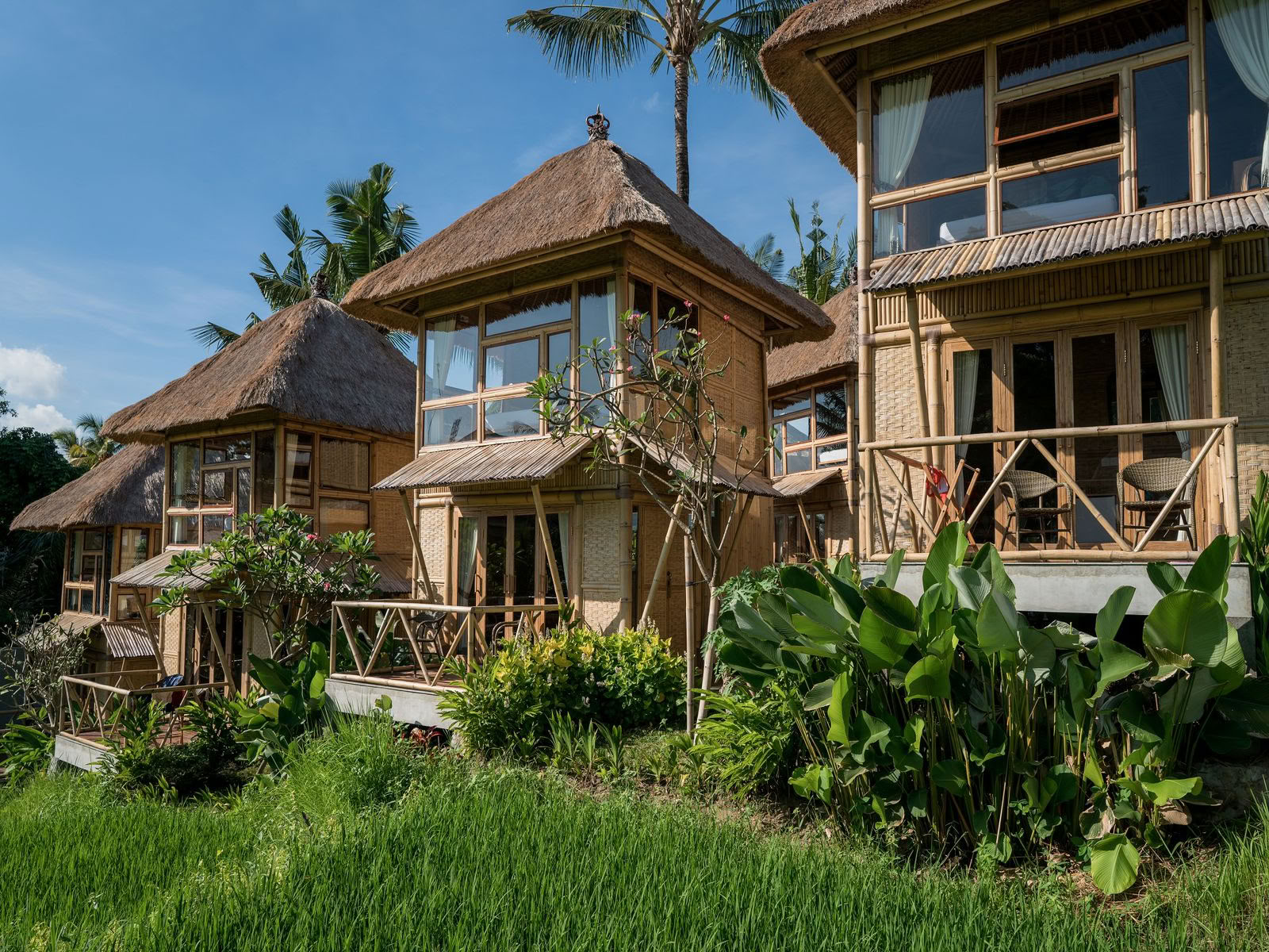 Shades of Yoga - Formazione Insegnanti di Yoga Bali