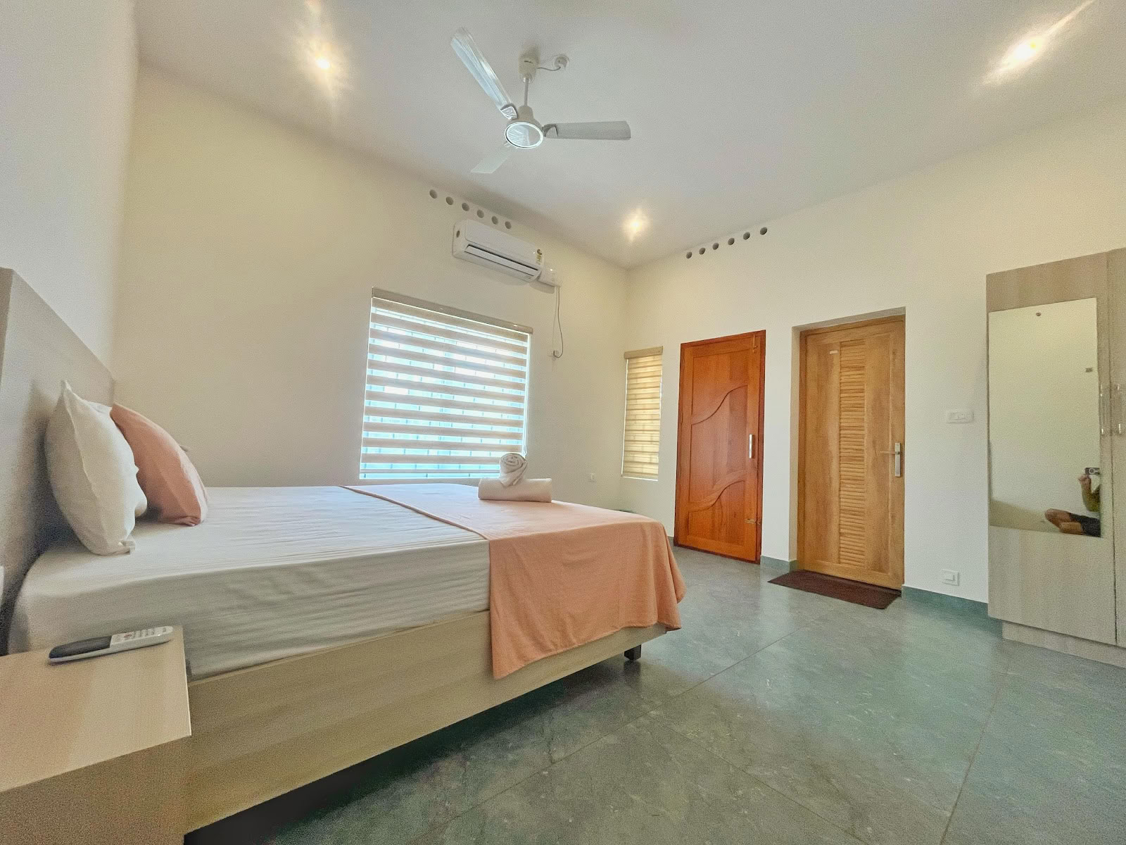 Lalitha Yoga Academy - Formazione Insegnanti di Yoga Varkala, Kerala