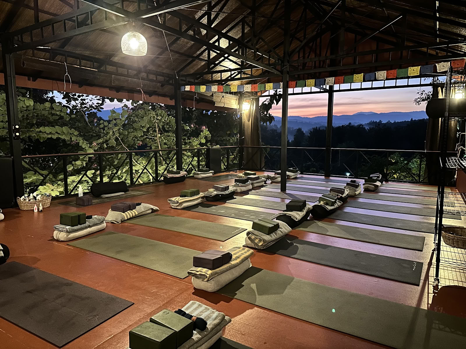 True Nature Chiang Mai - Yoga & Meditation Home Stay Ritiro