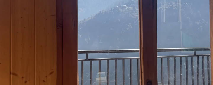 The Void Tirthan - Workation tra Montagne, Home Stay, Coliving, Co-working e Caffè