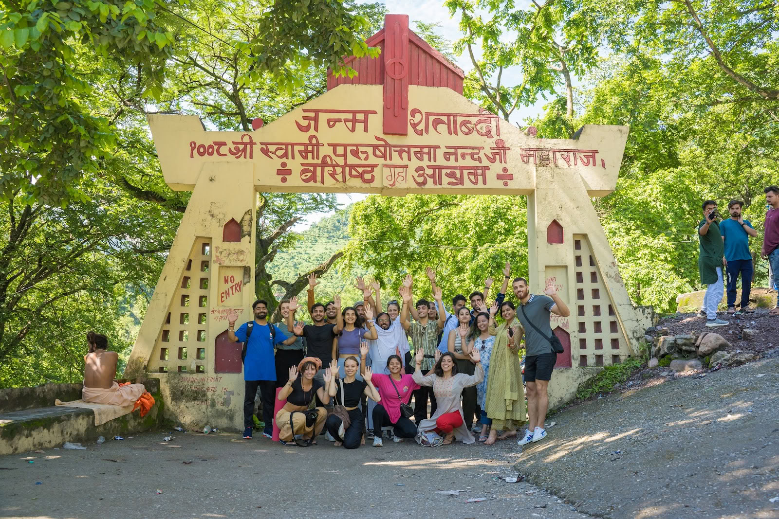 Samadhi Yoga Ashram - La migliore scuola di yoga a Rishikesh, India
